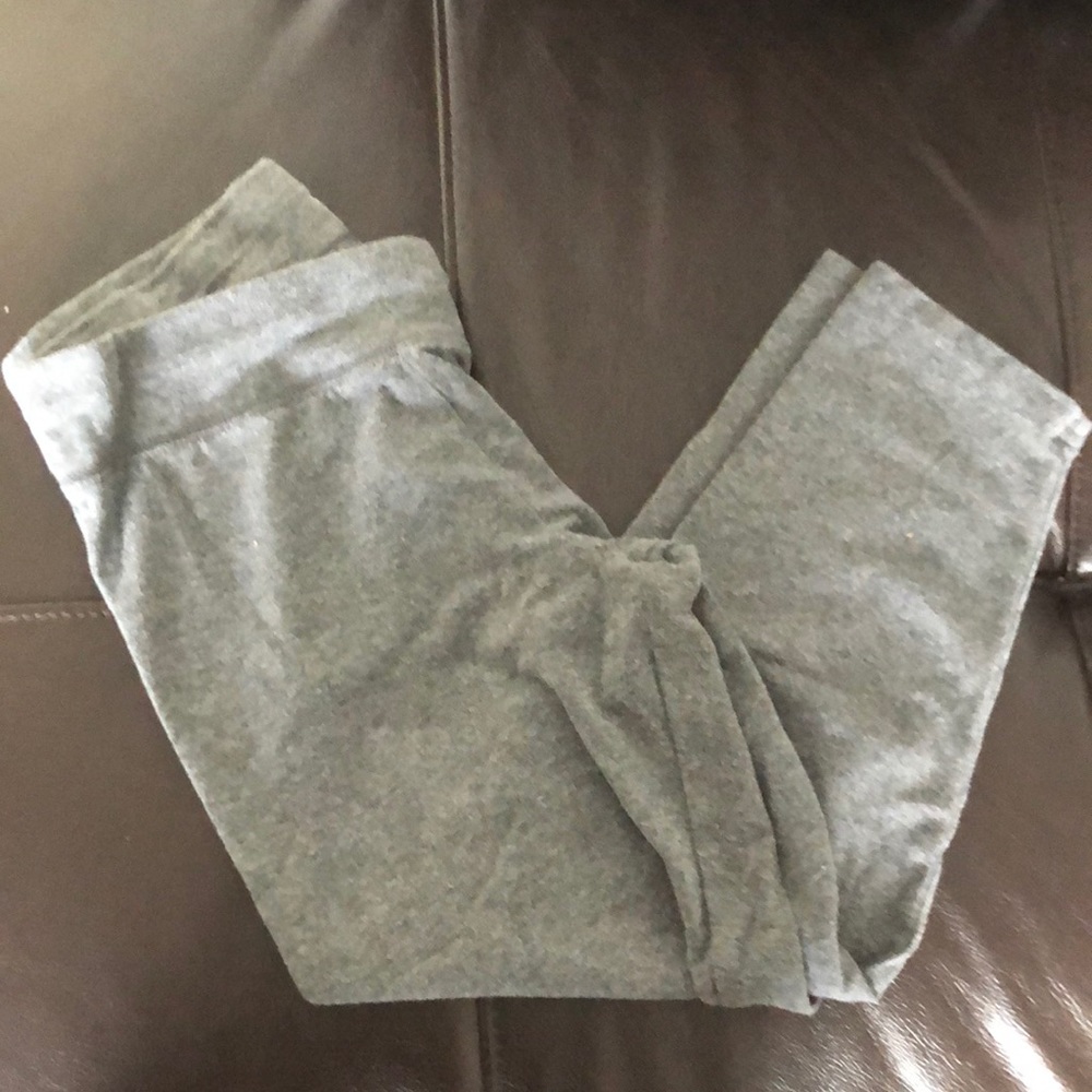 Size medium calf length leggings